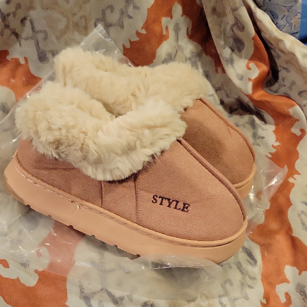 5/$25 Women's Cozy Tan Slippers